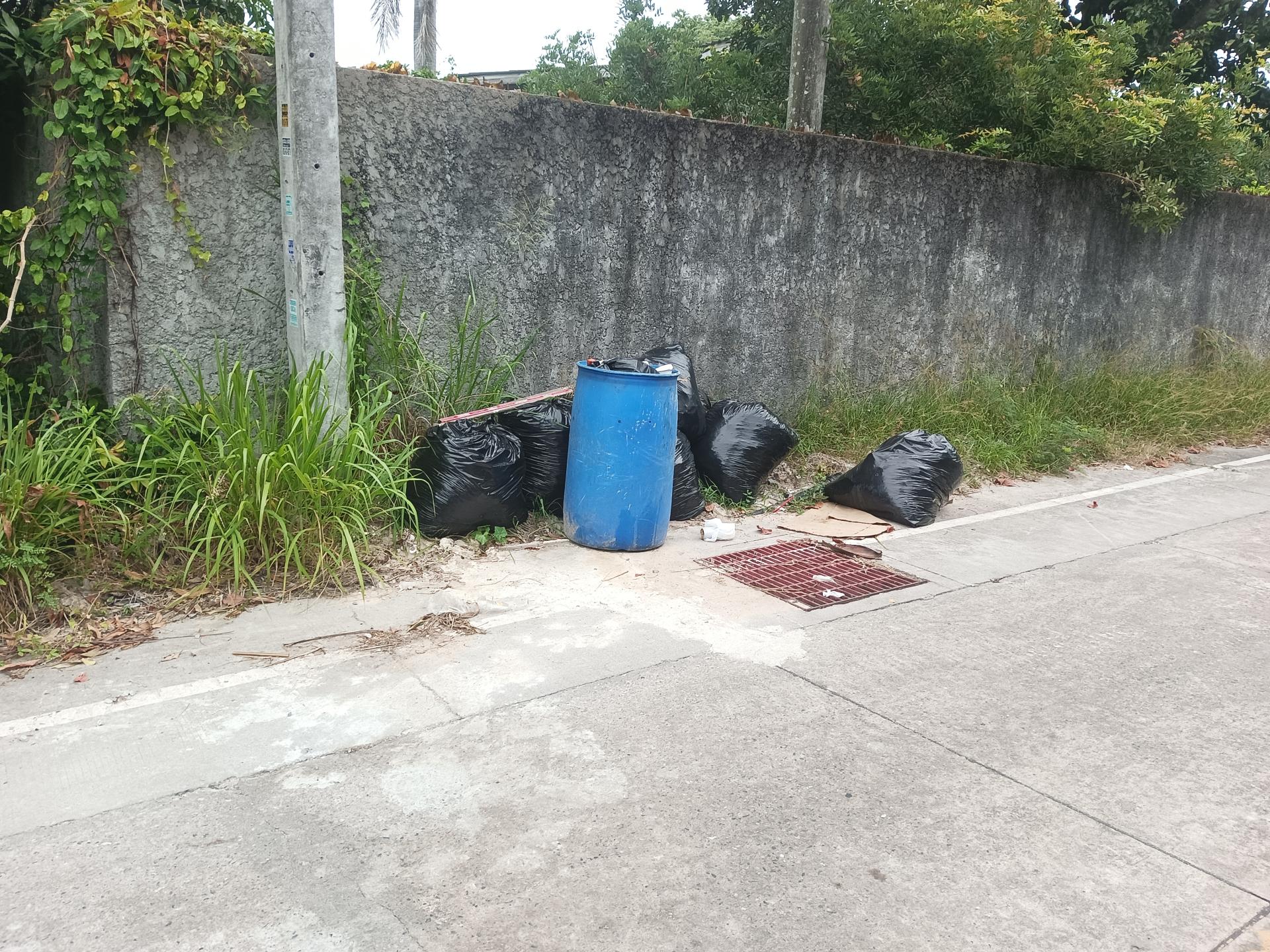 ไม่เก็บขยะ