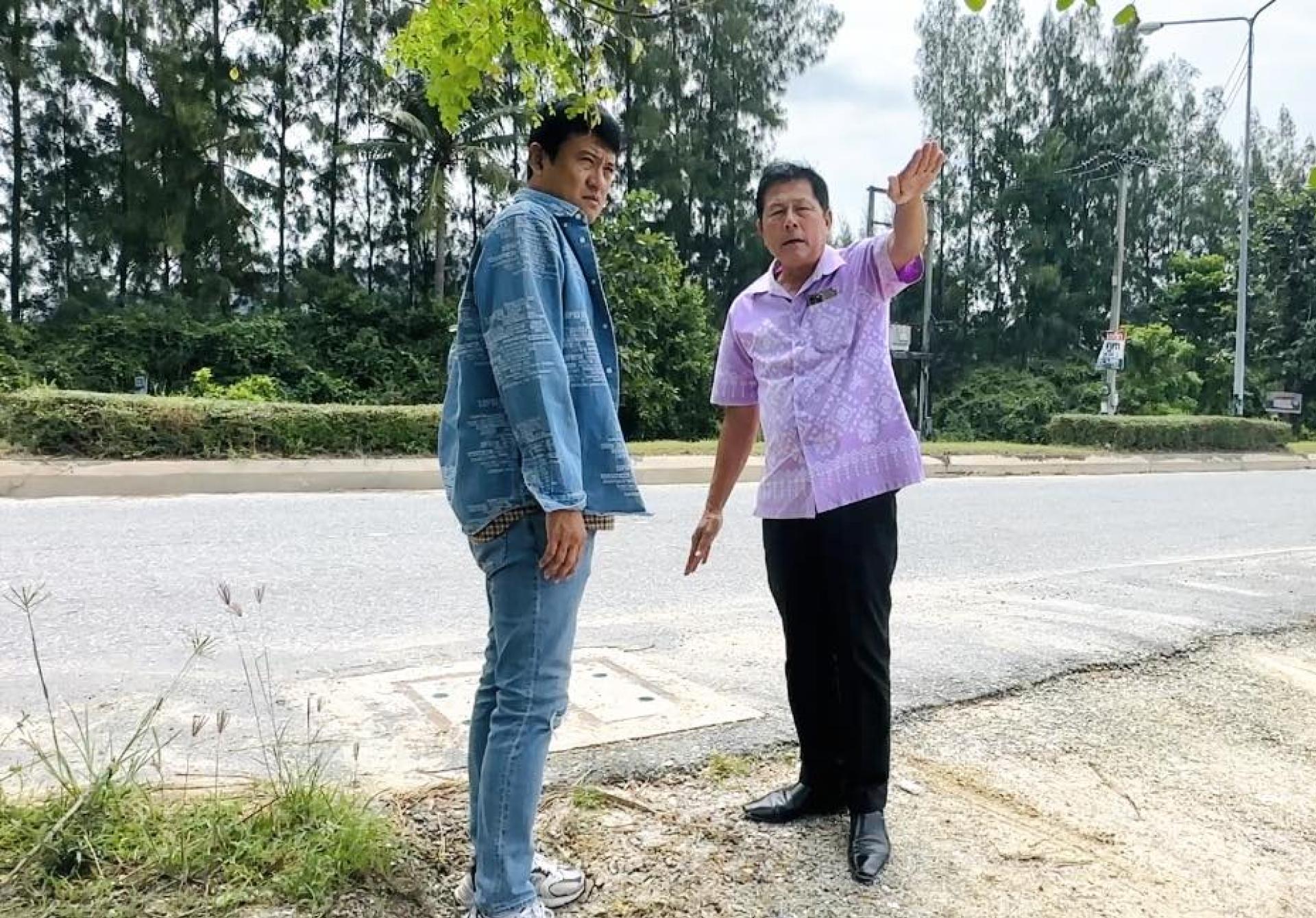 ลงพื้นที่แก้ไขปัญหาความเดือดร้อนของประชาชน กรณีต้องการท่อระบายน้ำ 