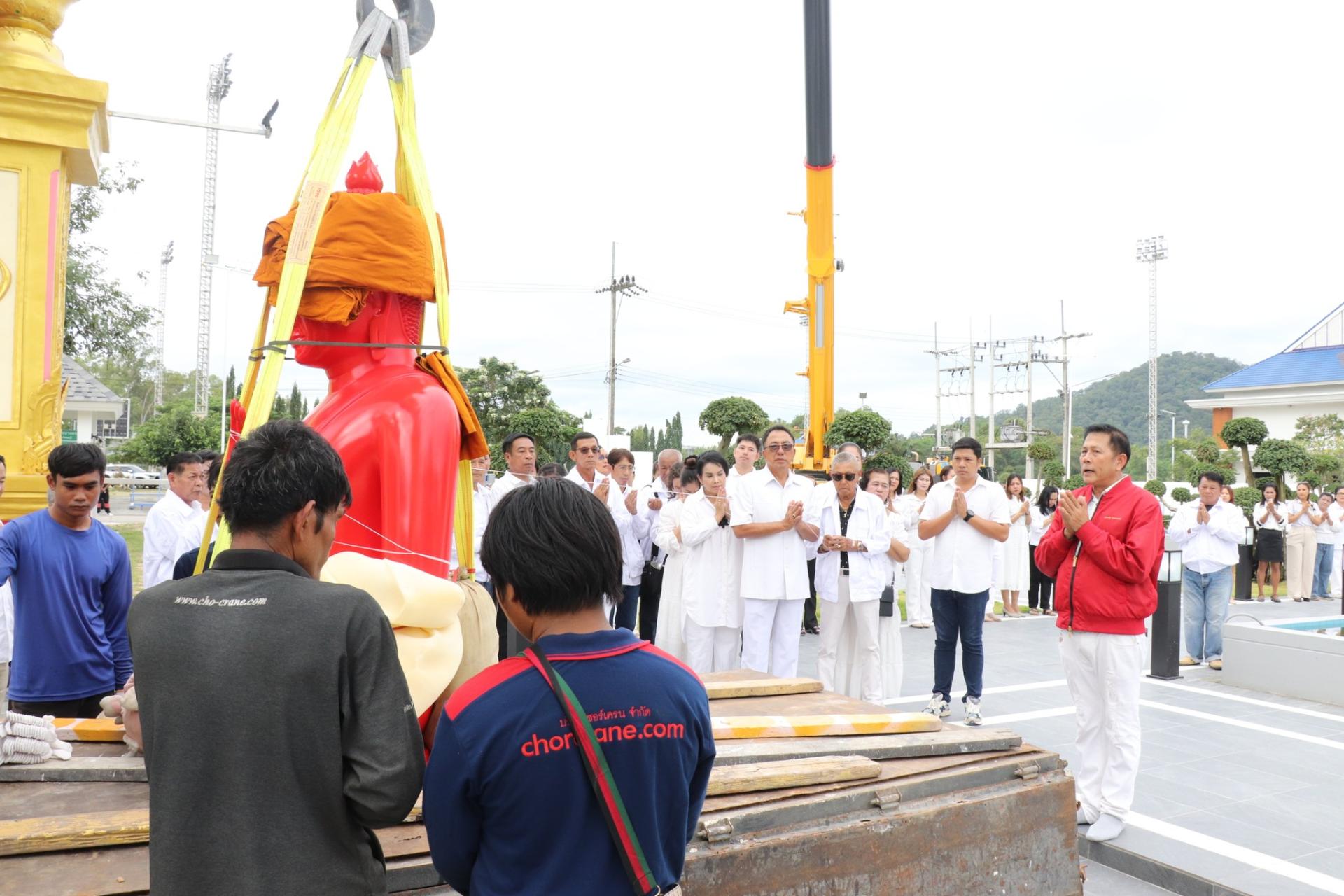ร่วมกันประดิษฐานพระประทาน พระพุทธสักกะมหาลาโภ ณ หอพระ อบต.บางพระ  